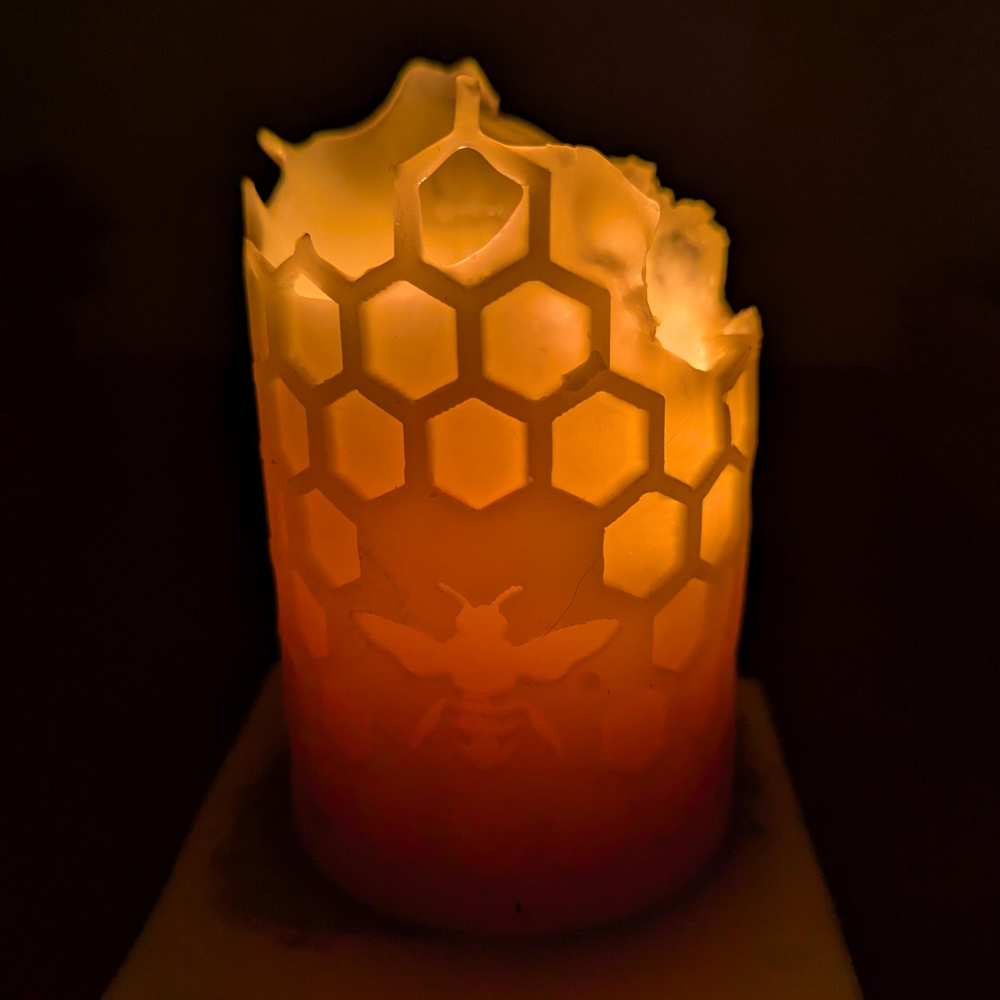 'Honey Bee' 3"x6" Beeswax Pillar