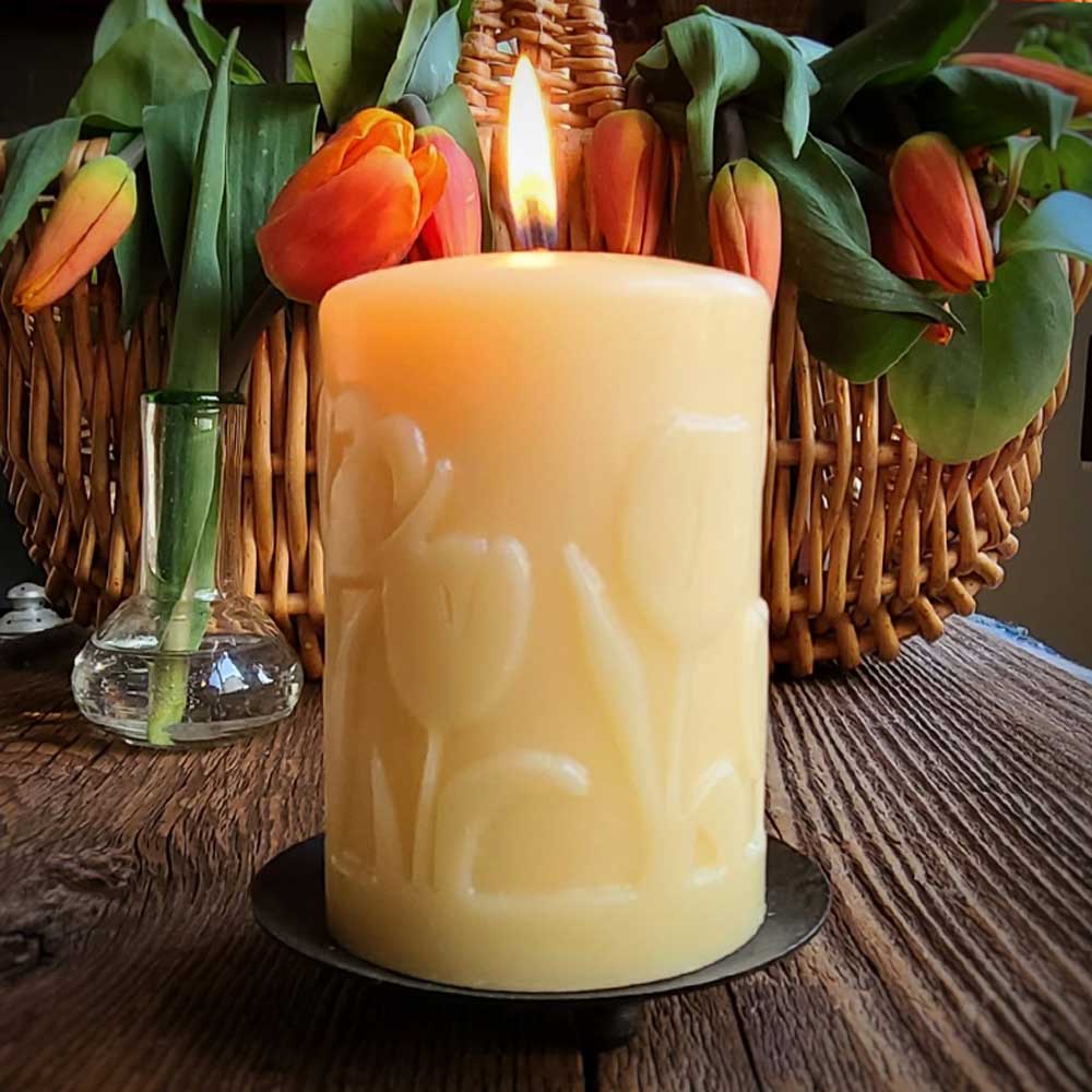 BEESWAX PILLAR WITH MAPLE LEAVES - BIG MOON BEESWAX